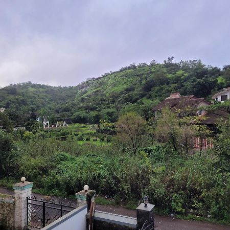 Luna Villa By Angel Stay - Three Bedroom Villa In Lonavala Bagian luar foto